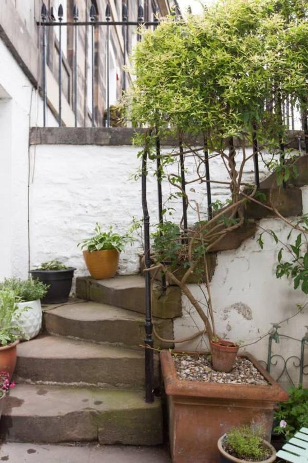 Guestready - Chic Flat In The Heart Of Edinburgh Apartment Exterior photo